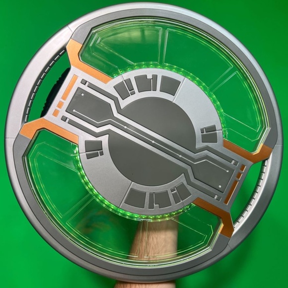 Disney Star Wars Galaxy's Edge Galactic Starcruiser Chandrila Halcyon Shield - Picture 8 of 11